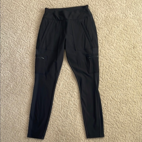 Athleta Headlands Hybrid Cargo Legging - Picture 1 of 5